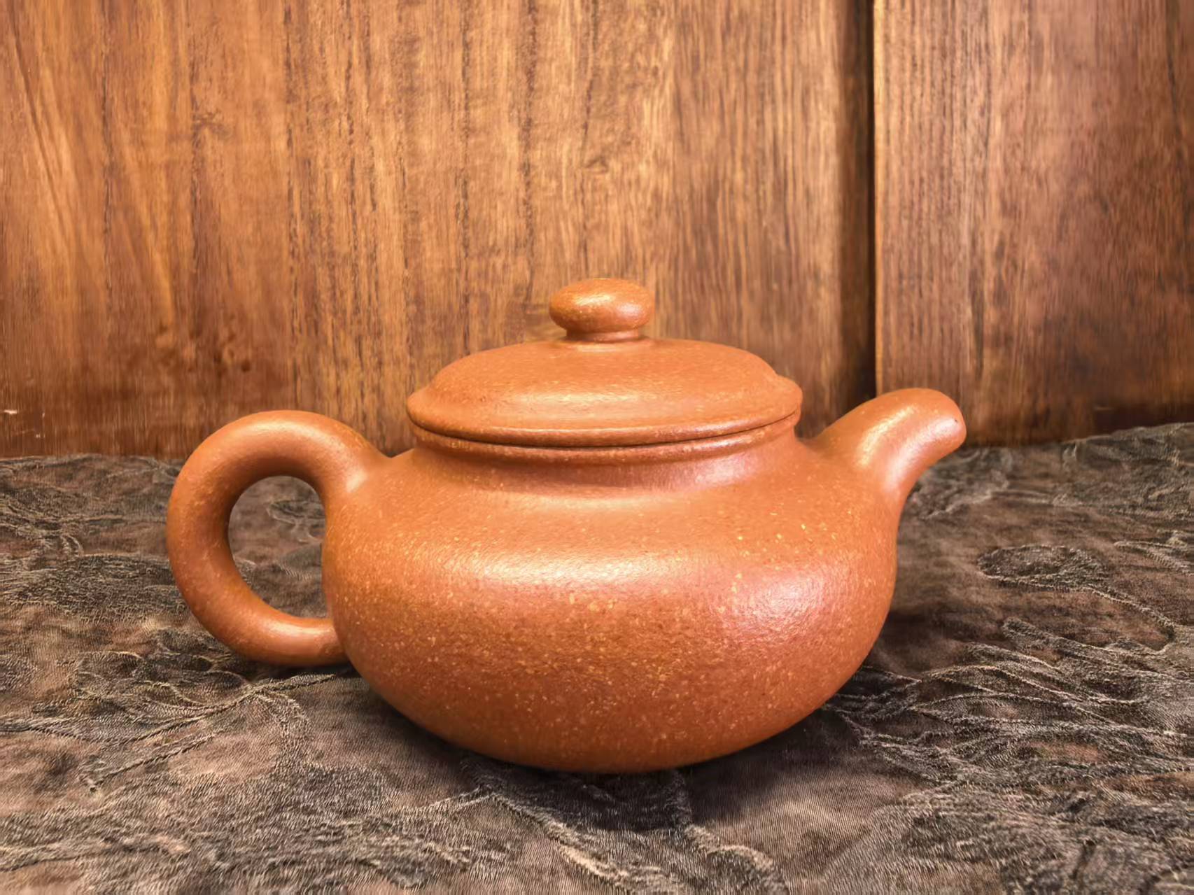Handmade Yixing Zisha Teapot – Traditional Chinese Gongfu Tea Ceremony Collection